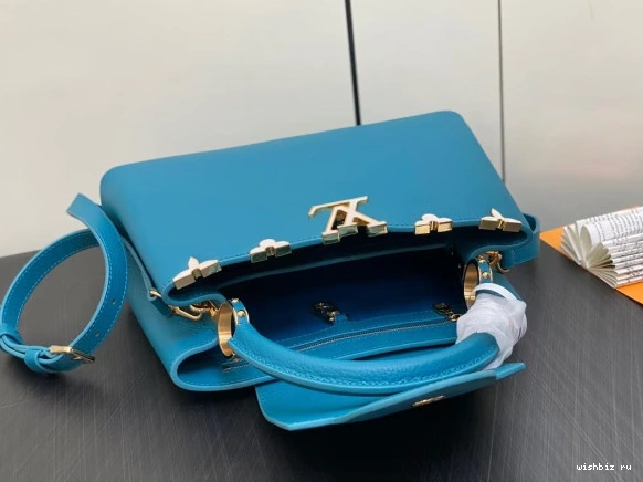 WIS MM CAPUCINES LOUIS VUITTON 0813
